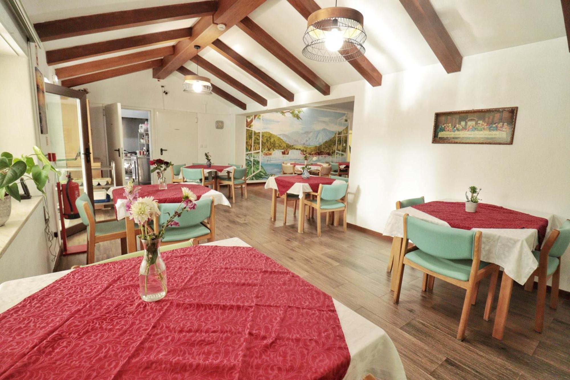 Hostel Jardins De Sao Luis Setúbal Dış mekan fotoğraf